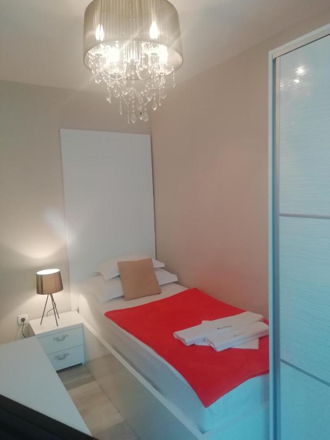 And Grand Palazzo Апартаменти Будва